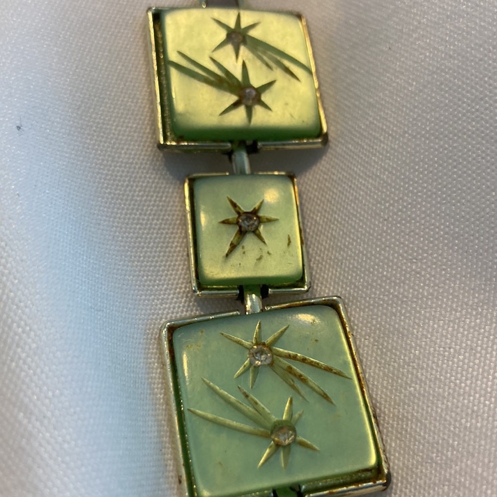Retro Classic blue green 50s 60s style bracelet. This is a fun piece! - Picture 4 of 9